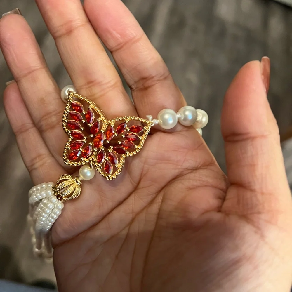 Elegant Faux Pearl Necklace w/ Red Butterfly Pendant & Tassel Vintage Style - Picture 3 of 7